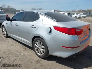 2015 Kia Optima EX with VIN 5XXGN4A7XFG423632, listed as a IAAI auction lot 42046548 with 190,941 mi miles. Bid and sale history available at carsss.com. Image 3.
