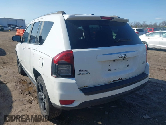 2014 Jeep Compass Latitude with VIN 1C4NJDEB8ED622012, listed as a IAAI auction lot 41917126 with 143,065 mi miles. Bid and sale history available at carsss.com. Image 3.