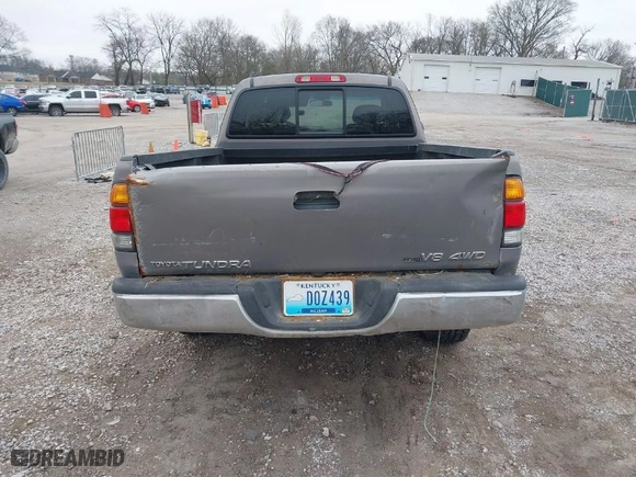 2001 Toyota Tundra Ltd with VIN 5TBBT48131S202178, listed as a IAAI auction lot 41503325 with 214,393 mi miles. Bid and sale history available at carsss.com. Image 6.