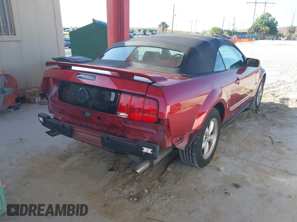 2007 Ford Mustang GT Deluxe with VIN 1ZVHT85HX75286862, listed as a IAAI auction lot 42168563 with 108,446 mi miles and . Bid and sale history available at DreamBid. Image 4.