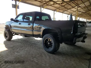 2003 Chevrolet Silverado 1500HD LT z VIN 1GCGK13U33F162400, wystawiony jako Copart lot #73840764 z przebiegiem 204 912 mil mil oraz Szkoda całkowita • Salvage title. Historia ofert i sprzedaży dostępna na DreamBid. Obrazek 2.