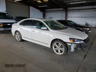 2015 Volkswagen Passat SEL Premium with VIN 1VWCV7A38FC073671, listed as a Copart auction lot 66022775 with 64,452 mi miles and Salvage title. Bid and sale history available at DreamBid. Image 4.