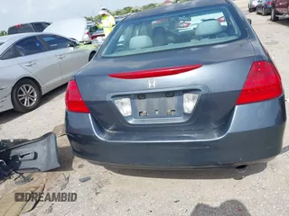 2007 Honda Accord LX with VIN 3HGCM56417G710802, listed as a IAAI auction lot 42624322 with 171,470 mi miles and . Bid and sale history available at DreamBid. Image 17.