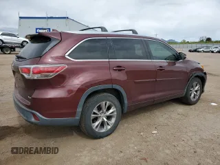 2015 Toyota Highlander XLE z VIN 5TDKKRFH0FS097839, wystawiony jako Copart lot #57030755 z przebiegiem 105 997 mil mil oraz Szkoda całkowita • Salvage title. Historia ofert i sprzedaży dostępna na DreamBid. Obrazek 3.