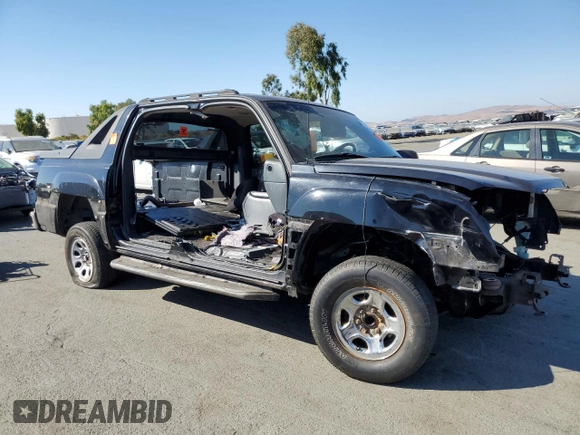 2002 Chevrolet Avalanche with VIN 3GNEC13TX2G132942, listed as a Copart auction lot 73054864 with Not Provided miles and Salvage Title. Bid and sale history available at DreamBid. Image 4.