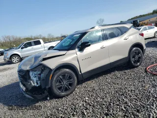 2021 Chevrolet Blazer LT z VIN 3GNKBDR4XMS500026, wystawiony jako Copart lot #51181465 z przebiegiem 64 771 mil mil oraz Szkoda całkowita • Salvage title. Historia ofert i sprzedaży dostępna na DreamBid. Obrazek 1.