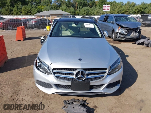 2018 Mercedes-Benz C C 300 with VIN WDDWF4KB2JR320325, listed as a IAAI auction lot 40359181 with 58,522 mi miles. Bid and sale history available at carsss.com. Image 12.