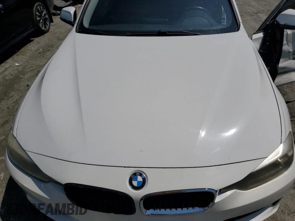 2014 BMW 3 Series 328i z VIN WBA3A5C58EF605710, wystawiony jako Copart lot #60112705 z przebiegiem Nie podano mil oraz Szkoda całkowita • Salvage title. Historia ofert i sprzedaży dostępna na DreamBid. Obrazek 11.