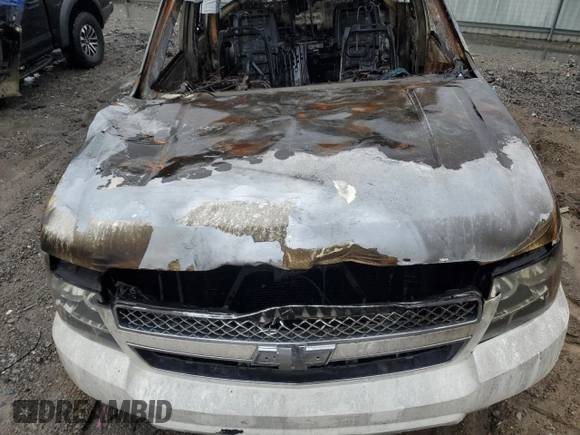2013 Chevrolet Suburban LTZ with VIN 1GNSCKE03DR144851, listed as a Copart auction lot 72780854 with 0 mi miles and Salvage Title. Bid and sale history available at carsss.com. Image 13.