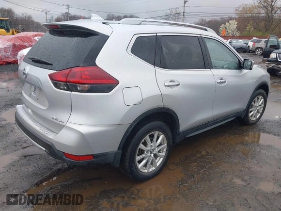 2018 Nissan Rogue SV with VIN 5N1AT2MVXJC800314, listed as a IAAI auction lot 42021347 with 27,129 mi miles and . Bid and sale history available at DreamBid. Image 4.