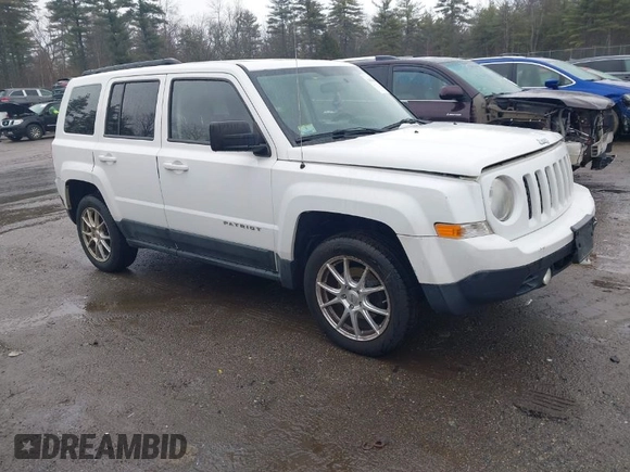 2011 Jeep Patriot Sport with VIN 1J4NF1GB0BD258347, listed as a IAAI auction lot 41948645 with 171,440 mi miles. Bid and sale history available at carsss.com. Image 1.