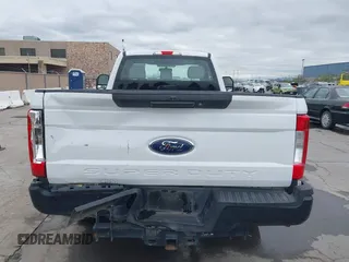 2019 Ford Super Duty F-250 SRW XL with VIN 1FTBF2A65KEC88948, listed as a IAAI auction lot 41273042 with 148,467 mi miles. Bid and sale history available at carsss.com. Image 16.
