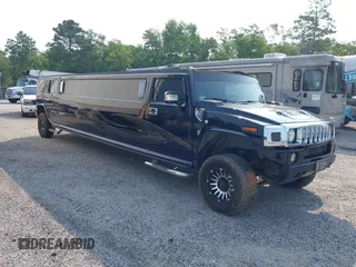 2006 Hummer H2 z VIN 5GRGN23U36H108261, wystawiony jako IAAI lot #42364382 z przebiegiem 92 508 mil mil oraz . Historia ofert i sprzedaży dostępna na DreamBid. Obrazek 1.