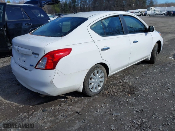 2012 Nissan Versa SL with VIN 3N1CN7AP9CL897641, listed as a IAAI auction lot 42004322 with 131,181 mi miles. Bid and sale history available at carsss.com. Image 4.