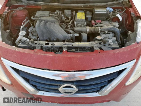 2016 Nissan Versa S z VIN 3N1CN7AP2GL872263, wystawiony jako Copart lot #58126075 z przebiegiem 157 170 mil mil oraz Czysty tytuł • Clean title. Historia ofert i sprzedaży dostępna na DreamBid. Obrazek 11.