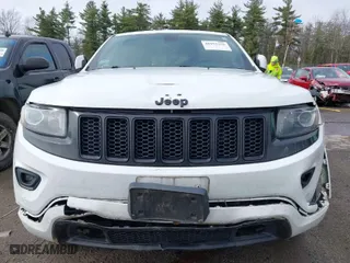 2015 Jeep Grand Cherokee Altitude with VIN 1C4RJFAG4FC942885, listed as a IAAI auction lot 41952356 with 233,276 mi miles. Bid and sale history available at carsss.com. Image 13.
