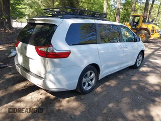 2016 Toyota Sienna LE AAS z VIN 5TDKK3DC4GS690593, wystawiony jako IAAI lot #42134347 z przebiegiem 175 063 mil mil oraz . Historia ofert i sprzedaży dostępna na DreamBid. Obrazek 4.
