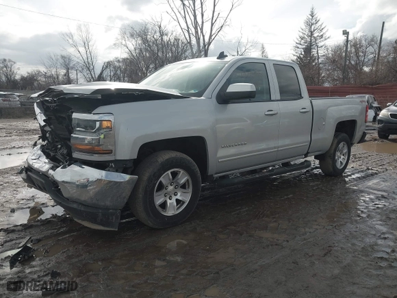 2018 Chevrolet Silverado 1500 LT with VIN 1GCVKREH1JZ337664, listed as a IAAI auction lot 41725288 with 149,266 mi miles. Bid and sale history available at carsss.com. Image 17.
