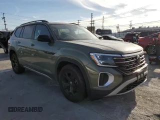 2024 Volkswagen Atlas Peak Edition SEL z VIN 1V2GR2CA3RC544569, wystawiony jako Copart lot #86591324 z przebiegiem 4 256 mil mil oraz Szkoda całkowita • Salvage title. Historia ofert i sprzedaży dostępna na DreamBid. Obrazek 4.