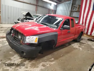 2005 Dodge Dakota SLT with VIN 1D7HW42N25S102256, listed as a Copart auction lot 84477674 with 160,804 mi miles and Salvage title. Bid and sale history available at DreamBid. Image 1.