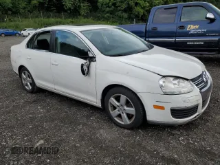 2009 Volkswagen Jetta SE with VIN 3VWRZ71K69M120110, listed as a Copart auction lot 64813905 with 114,552 mi miles and Salvage title. Bid and sale history available at DreamBid. Image 4.
