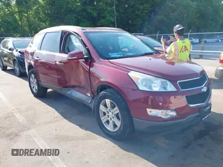 2011 Chevrolet Traverse 1LT z VIN 1GNKRGED9BJ128454, wystawiony jako IAAI lot #42311516 z przebiegiem 34 326 mil mil oraz . Historia ofert i sprzedaży dostępna na DreamBid. Obrazek 1.