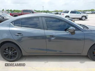 2014 Mazda 3 i Touring z VIN JM1BM1V75E1153967, wystawiony jako IAAI lot #42043936 z przebiegiem 147 580 mil mil oraz . Historia ofert i sprzedaży dostępna na DreamBid. Obrazek 13.