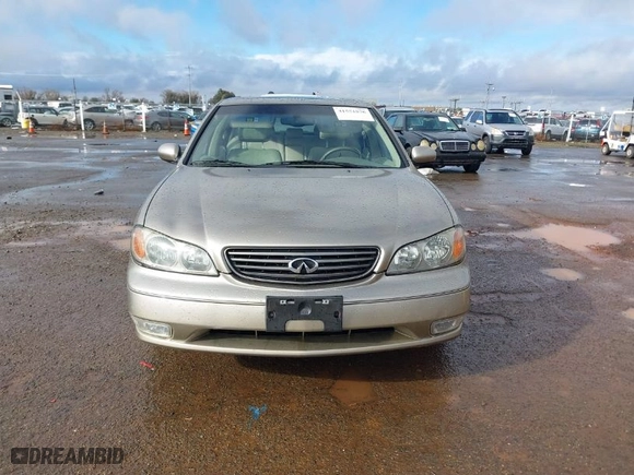 2004 Infiniti I35 with VIN JNKDA31A84T212302, listed as a IAAI auction lot 41551876 with 81,425 mi miles. Bid and sale history available at carsss.com. Image 6.