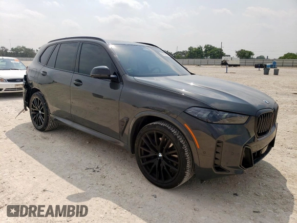 2025 BMW X5 xDrive40i z VIN 5UX23EU02S9Z67262, wystawiony jako Copart lot #56757915 z przebiegiem 2 538 mil mil oraz Szkoda całkowita • Salvage title. Historia ofert i sprzedaży dostępna na DreamBid. Obrazek 4.