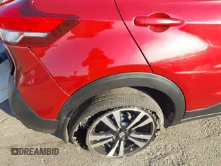 2019 Nissan Kicks SV with VIN 3N1CP5CU3KL493055, listed as a IAAI auction lot 41313642 with 57,520 mi miles. Bid and sale history available at carsss.com. Image 17.