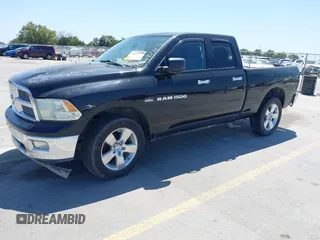 2012 Ram 1500 Big Horn z VIN 1C6RD6GT5CS224170, wystawiony jako IAAI lot #41644272 z przebiegiem 181 504 mil mil oraz . Historia ofert i sprzedaży dostępna na DreamBid. Obrazek 2.