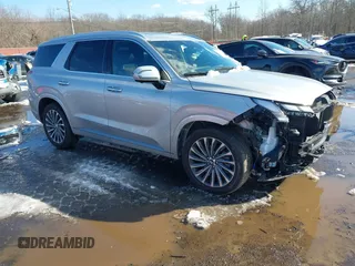 2024 Hyundai Palisade Calligraphy z VIN KM8R7DGE4RU773289, wystawiony jako IAAI lot #41532722 z przebiegiem 4 006 mil mil oraz . Historia ofert i sprzedaży dostępna na DreamBid. Obrazek 1.