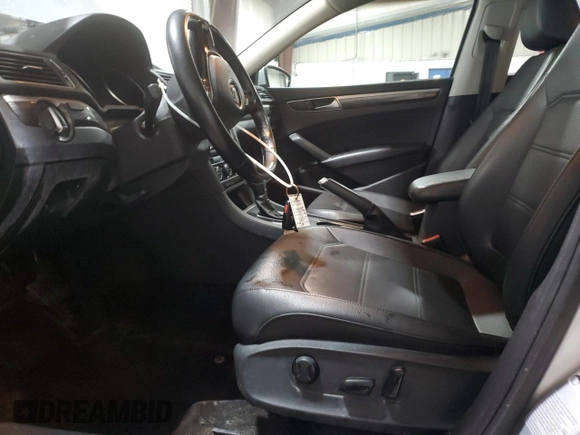 2018 Volkswagen Passat SE with VIN 1VWBA7A35JC016506, listed as a Copart auction lot 61044895 with 95,168 mi miles and Salvage title. Bid and sale history available at DreamBid. Image 7.