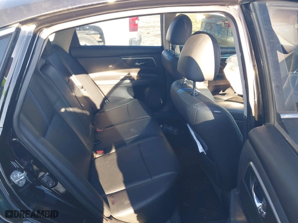 2018 Nissan Altima 2.5 SL with VIN 1N4AL3AP2JC249527, listed as a IAAI auction lot 41315829 with 62,931 mi miles. Bid and sale history available at carsss.com. Image 8.