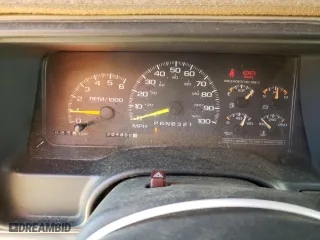 1999 Chevrolet Tahoe with VIN 1GNEC13R3XJ382890, listed as a Copart auction lot 53373665 with 204,962 mi miles and Clean Title. Bid and sale history available at carsss.com. Image 9.