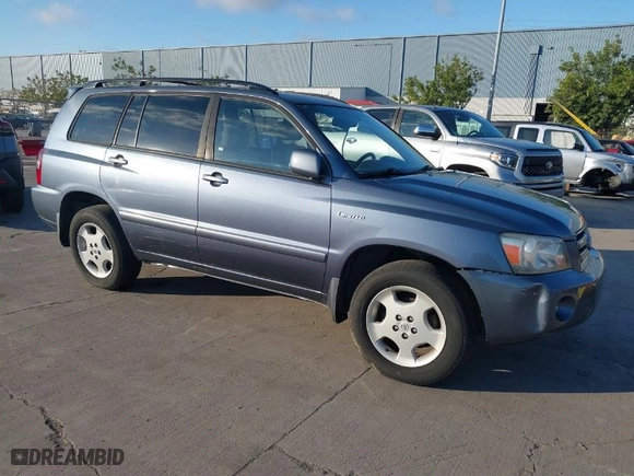 2006 Toyota Highlander w/3rd Row with VIN JTEEP21A560157211, listed as a IAAI auction lot 41879638 with 176,010 mi miles. Bid and sale history available at carsss.com. Image 1.