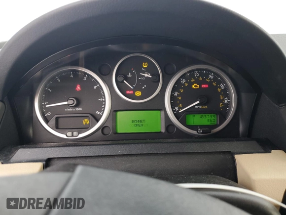 2007 Land Rover LR3 SE z VIN SALAE25407A421419, wystawiony jako Copart lot #85194654 z przebiegiem 183 739 mil mil oraz Czysty tytuł • Clean title. Historia ofert i sprzedaży dostępna na DreamBid. Obrazek 9.