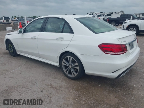 2014 Mercedes-Benz E 350 Sport with VIN WDDHF5KBXEB044358, listed as a IAAI auction lot 42048899 with 115,971 mi miles and . Bid and sale history available at DreamBid. Image 3.