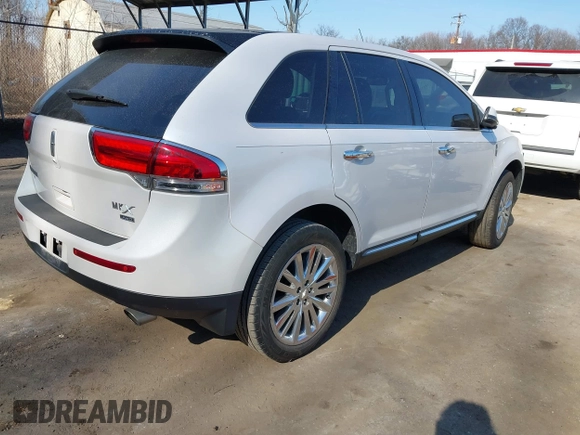2013 Lincoln MKX with VIN 2LMDJ8JKXDBL07368, listed as a IAAI auction lot 41780543 with 187,890 mi miles. Bid and sale history available at carsss.com. Image 16.