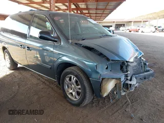 2005 Dodge Caravan SXT z VIN 2D4GP44L95R228407, wystawiony jako IAAI lot #40990061 z przebiegiem 220 844 mil mil oraz . Historia ofert i sprzedaży dostępna na DreamBid. Obrazek 1.