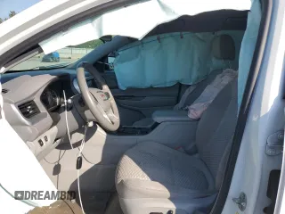 2017 GMC Acadia SLE z VIN 1GKKNSLAXHZ307567, wystawiony jako Copart lot #62329824 z przebiegiem 150 345 mil mil oraz Szkoda całkowita • Salvage title. Historia ofert i sprzedaży dostępna na DreamBid. Obrazek 7.