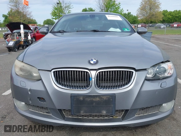 2009 BMW 3 Series 335i xDrive with VIN WBAWC73519E068547, listed as a IAAI auction lot 42168684 with 161,585 mi miles and . Bid and sale history available at carsss.com. Image 6.