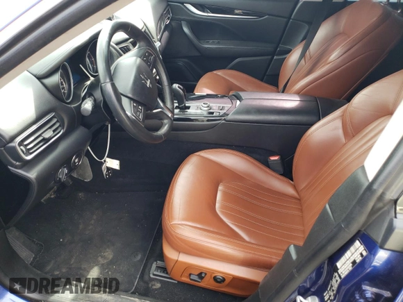 2017 Maserati Levante z VIN ZN661XUA0HX225989, wystawiony jako Copart lot #42369333 z przebiegiem 47 511 mil mil oraz Szkoda całkowita • Salvage title. Historia ofert i sprzedaży dostępna na DreamBid. Obrazek 7.