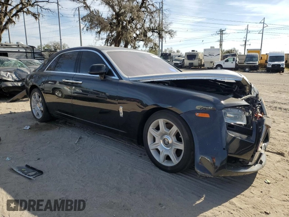 2012 Rolls-Royce Ghost z VIN SCA664S57CUX50671, wystawiony jako Copart lot #84172874 z przebiegiem Nie podano mil oraz Szkody całkowita. Historia ofert i sprzedaży dostępna na DreamBid. Obrazek 4.