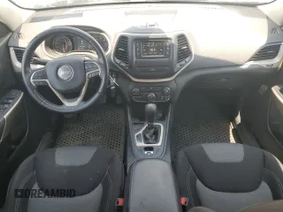 2018 Jeep Cherokee Latitude Tech Connect z VIN 1C4PJLCB7JD596423, wystawiony jako Copart lot #59171415 z przebiegiem 113 034 mil mil oraz Czysty tytuł • Clean title. Historia ofert i sprzedaży dostępna na DreamBid. Obrazek 8.