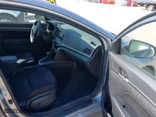 2017 Hyundai Elantra Limited with VIN 5NPD84LF9HH193491, listed as a IAAI auction lot 41482743 with 97,510 mi miles. Bid and sale history available at carsss.com. Image 5.