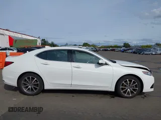 2015 Acura TLX V6 z VIN 19UUB2F30FA012923, wystawiony jako IAAI lot #42000107 z przebiegiem 101 133 mil mil oraz . Historia ofert i sprzedaży dostępna na DreamBid. Obrazek 13.