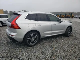 2019 Volvo XC60 Momentum with VIN LYV102DK1KB176721, listed as a Copart auction lot 81623244 with 72,640 mi miles and Salvage Title. Bid and sale history available at carsss.com. Image 3.