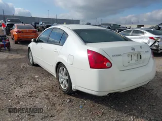 2006 Nissan Maxima 3.5 SL with VIN 1N4BA41E06C832071, listed as a IAAI auction lot 41477952 with 180,845 mi miles. Bid and sale history available at carsss.com. Image 3.