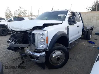 2023 Ford F-450 с VIN 1FD0X4GT3PEC91704, выставлен на аукционе Copart как лот 71611204 с пробегом 182 939 миль миль и Списание • Salvage title. История ставок и продаж доступна на DreamBid. Изображение 1.